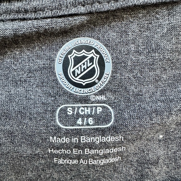 NWT- NHL Vegas Golden Knights Women’s V Neck T Shirt - Picture 3 of 5